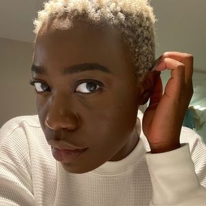 Meet your Posher, Thalia